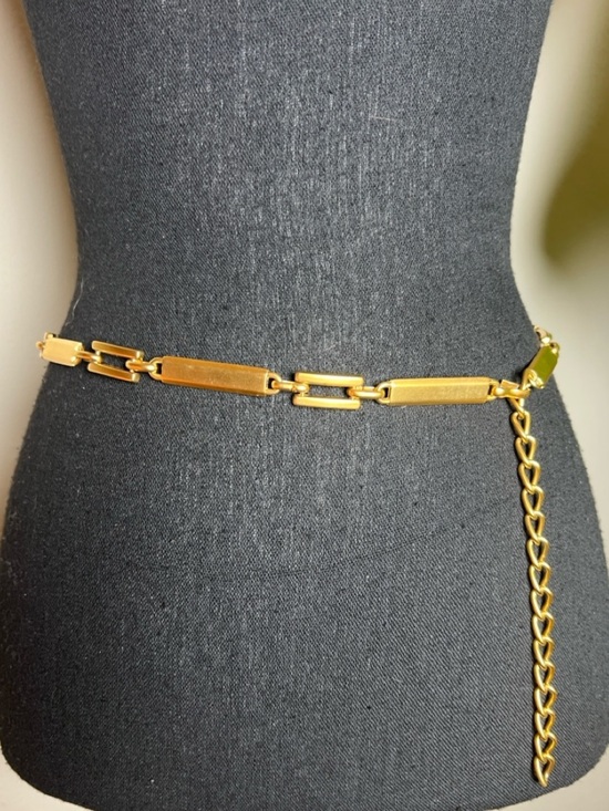 ESCADA Women’s Matt Gold Tone Rectangle Chain Link Vintage Adjustable Belt main image 7